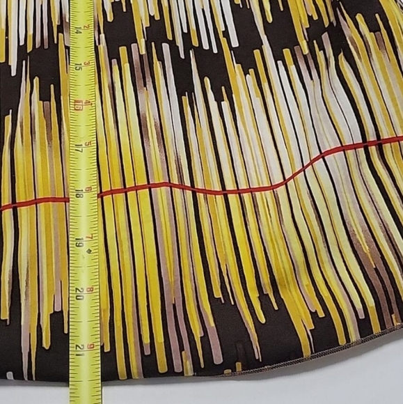 Rozae Nichols Geometric Top - Picture 7 of 9